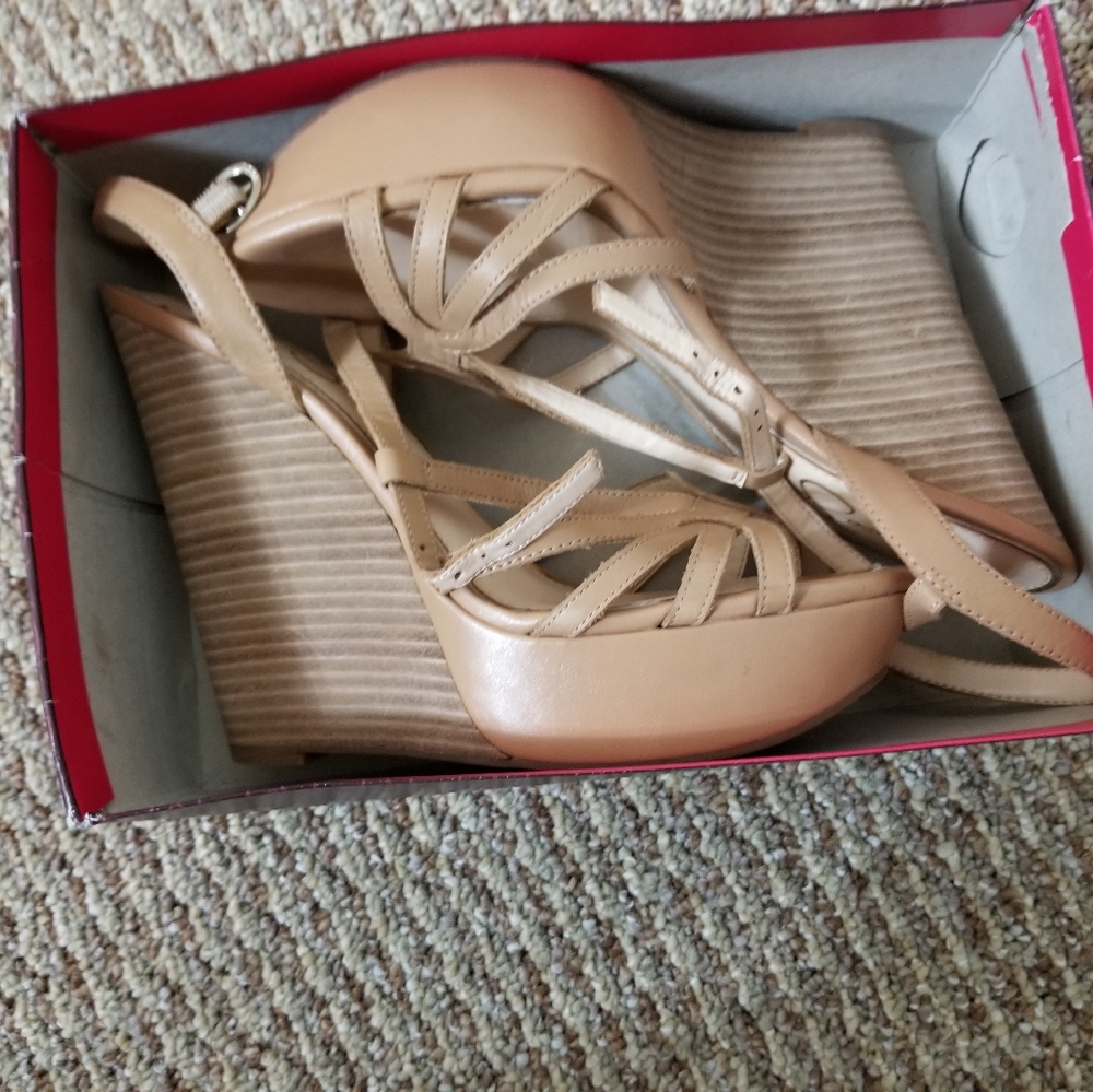 Brand new nude wedges